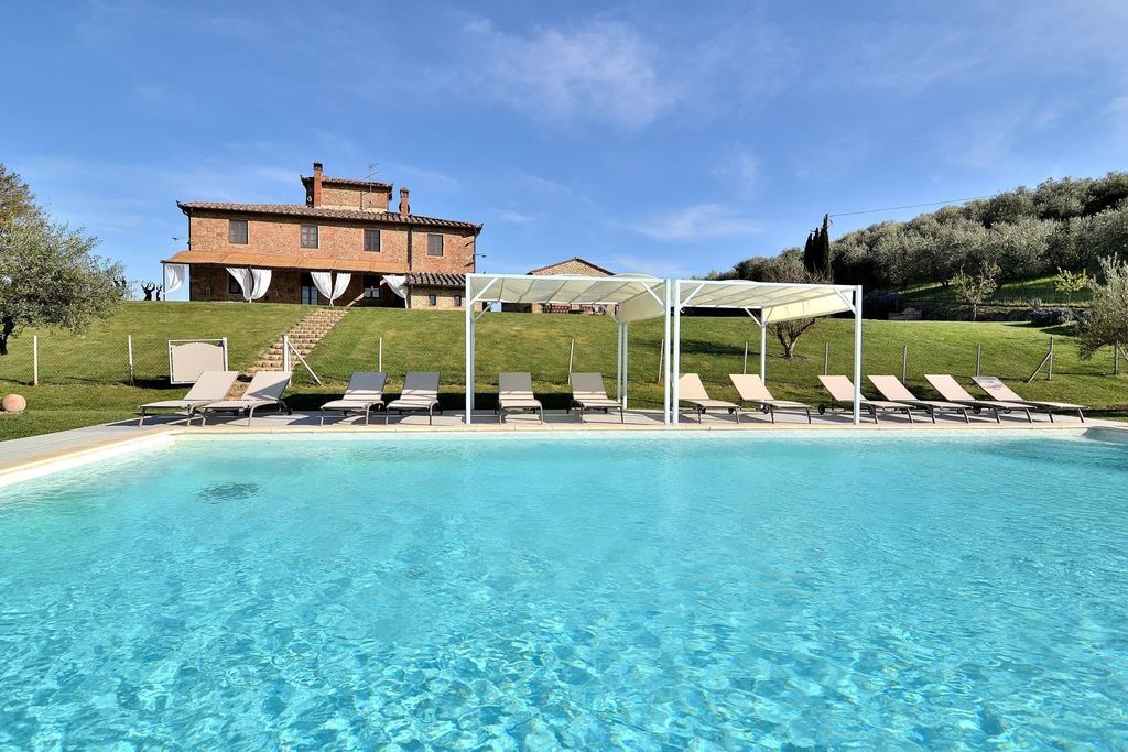 Property photo 1 of 30