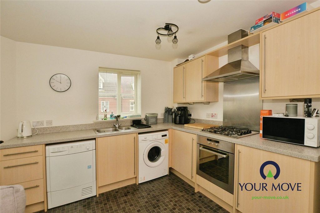 Property photo 3 of 13 Kitchen/Breakfast