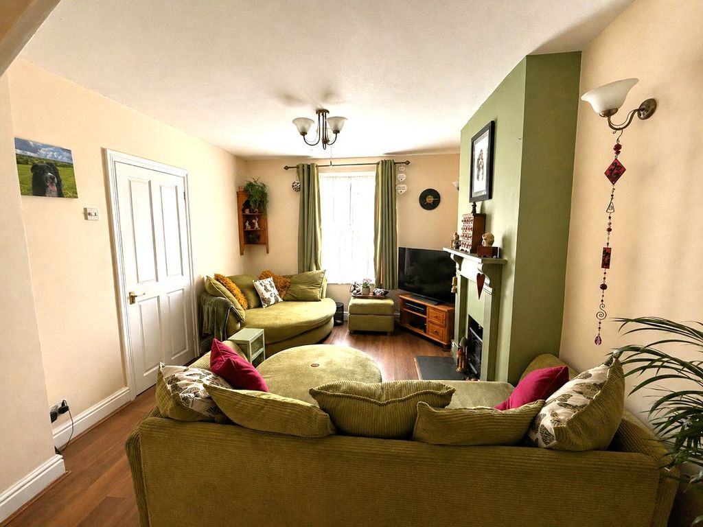 Property photo 3 of 21 Picture No. 03