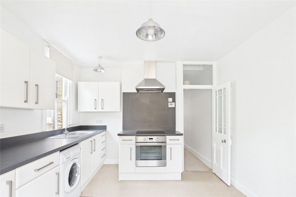 Property photo 3 of 11 Picture No. 04