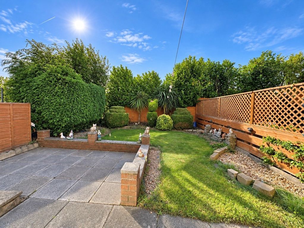 Property photo 1 of 13 Photo 6