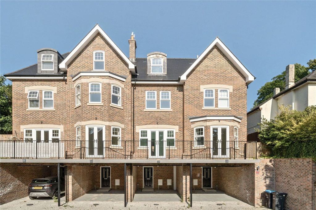 Property photo 2 of 9 Picture No. 26