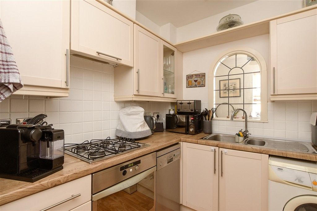 Property photo 2 of 15 Kitchen