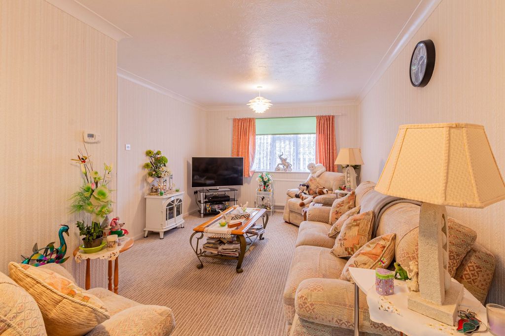 Property photo 3 of 29