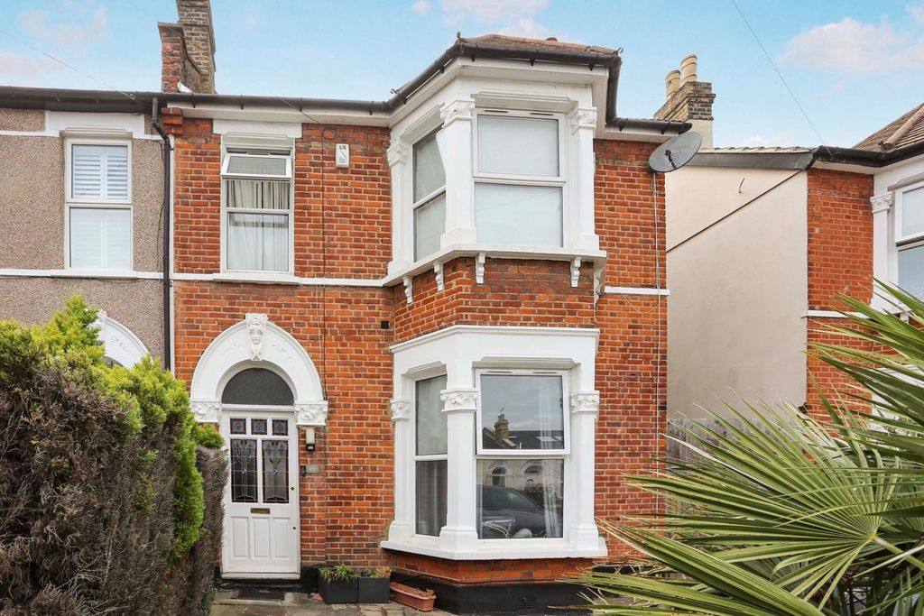 Property photo 2 of 13 02Ac8c96-A35E-F11...