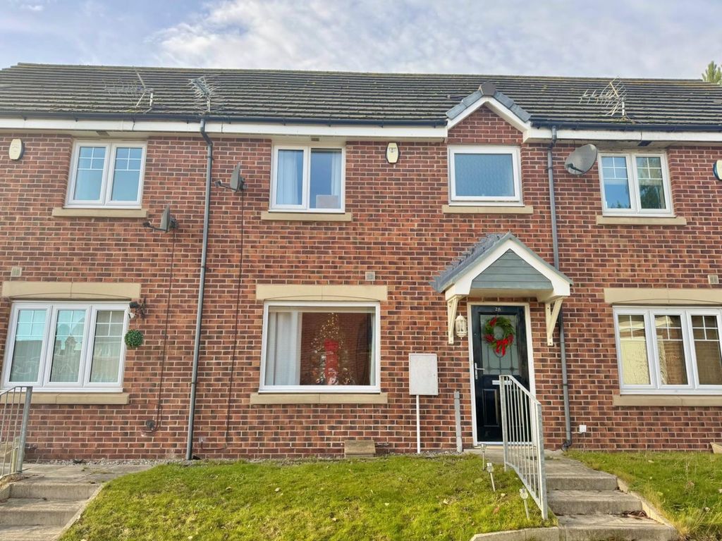 Property photo 1 of 16 d47A10F8-0711-41dc-9F4B-619081E4Affb