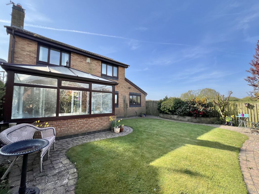 Property photo 2 of 31