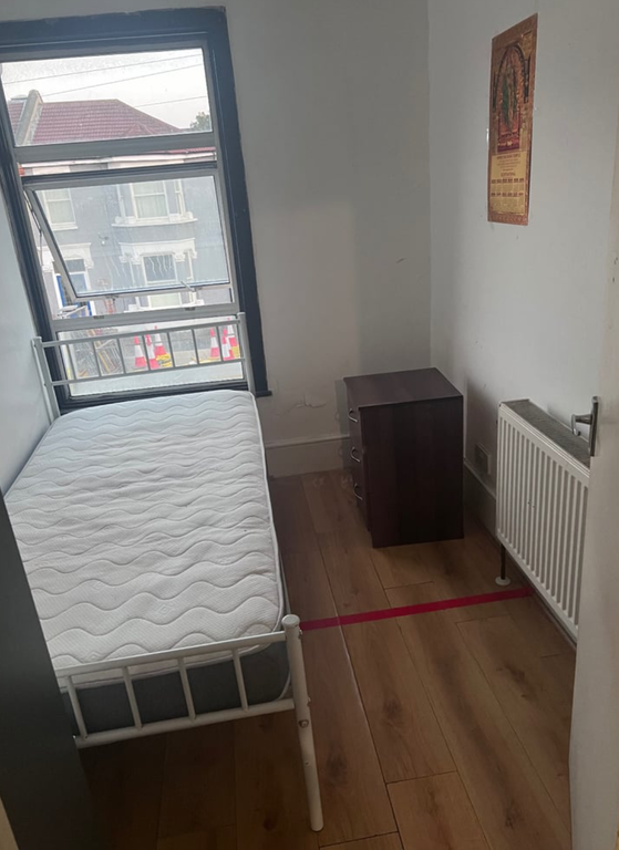 Property photo 1 of 1