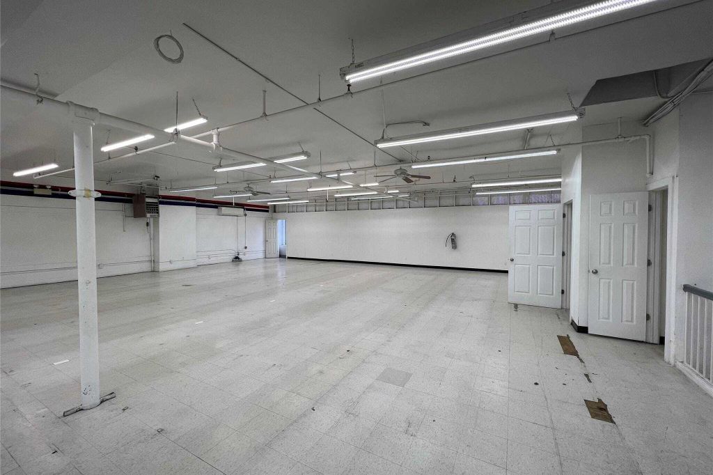 Property photo 2 of 8 <Alttext/>