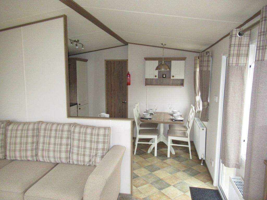 Property photo 3 of 6 8.Jpg