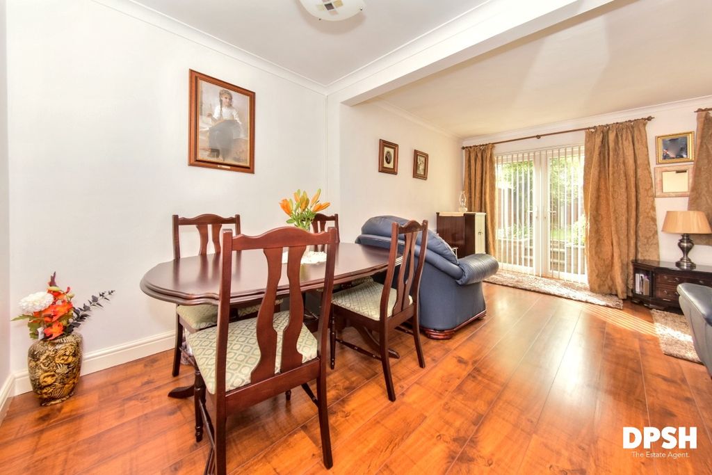 Property photo 2 of 22