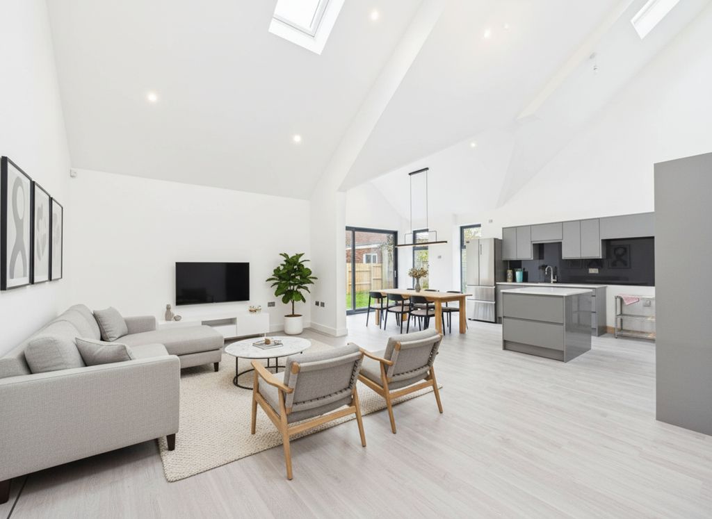 Property photo 2 of 22 Hilllanekitchen1