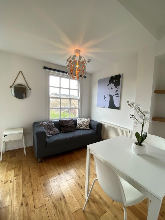 Property photo 2 of 8 Rc1.Jpg