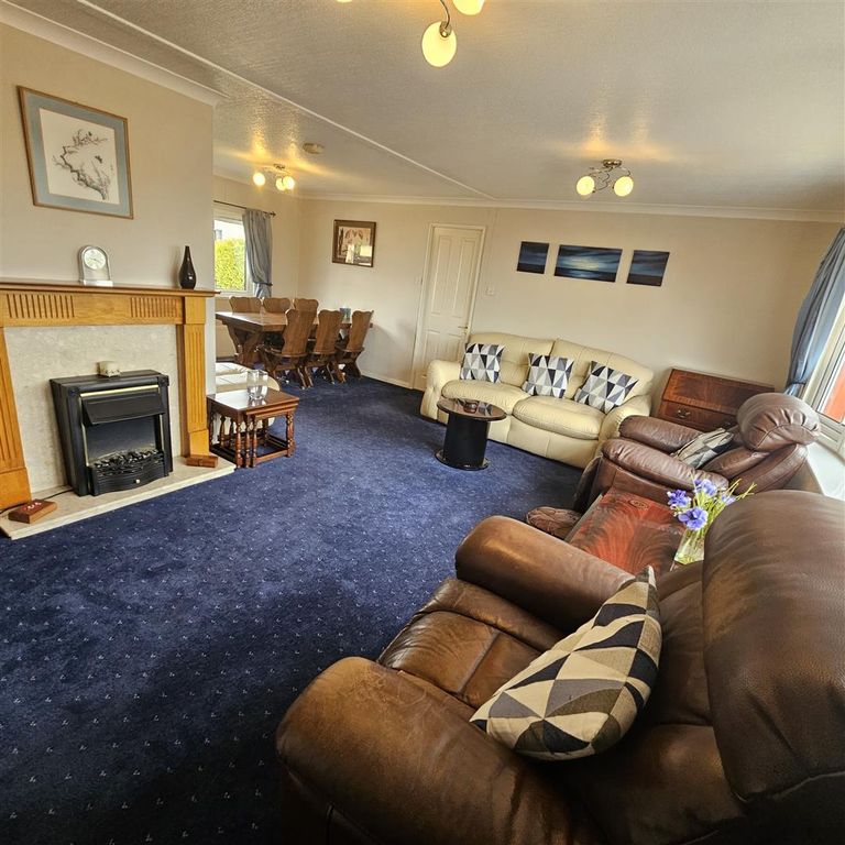 Property photo 3 of 10 20250321_143332.Jpg