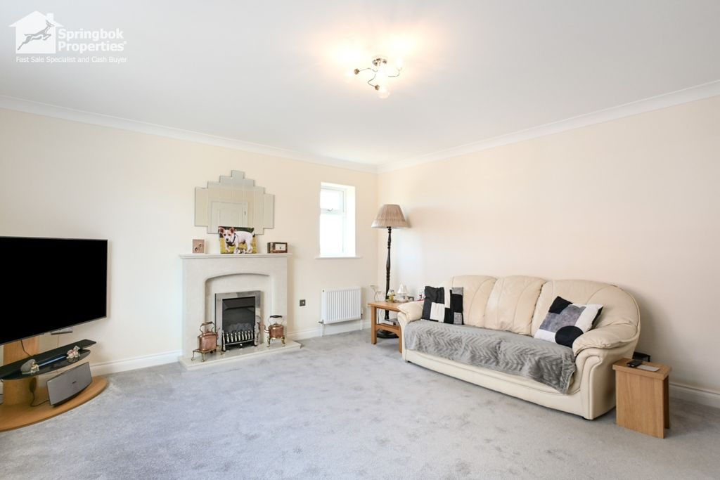 Property photo 3 of 18 Image 2