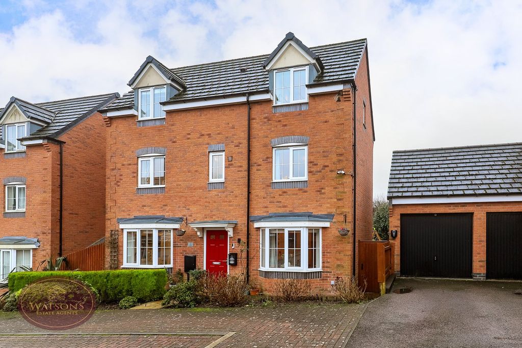 Property photo 1 of 32