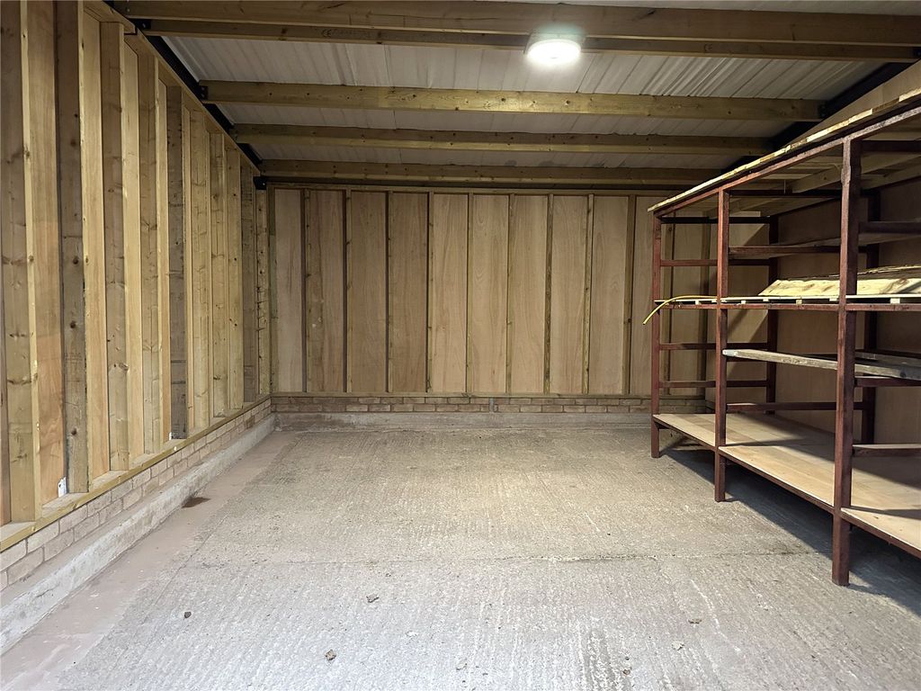 Property photo 2 of 3 Picture No. 02