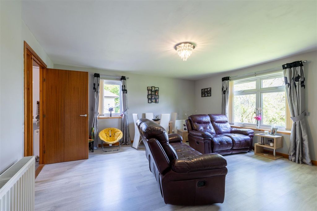 Property photo 2 of 17 S02.Jpg