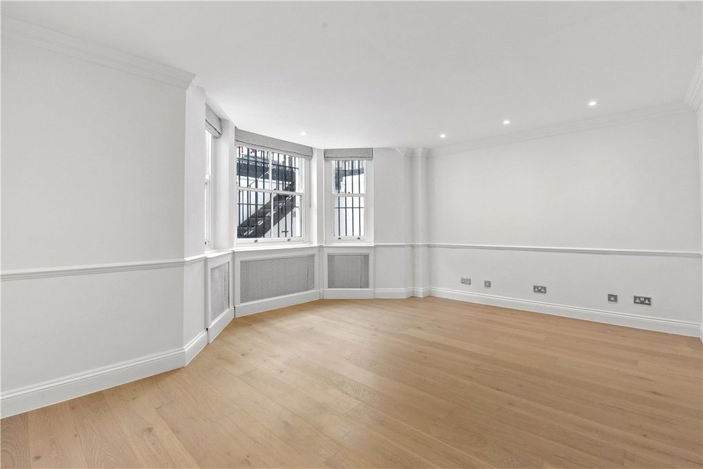 Property photo 1 of 20 Picture No. 35
