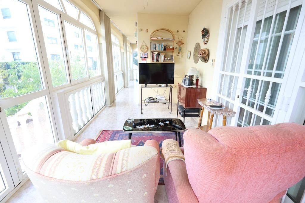 Property photo 3 of 36