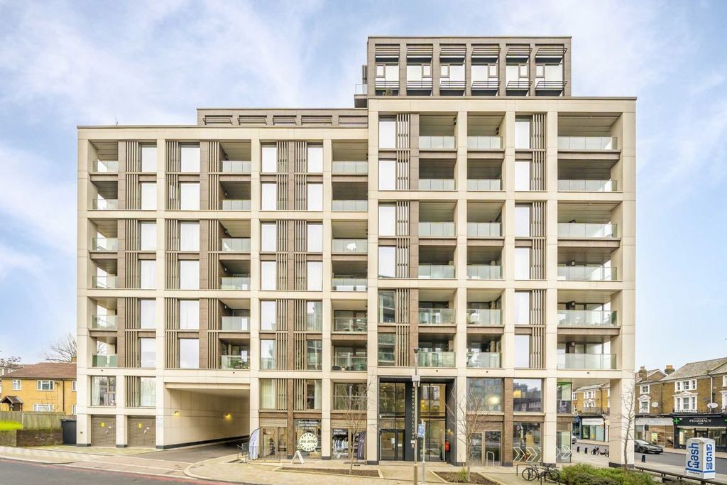 Property photo 3 of 10