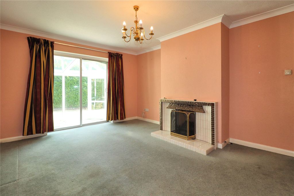 Property photo 2 of 12 Picture No. 17