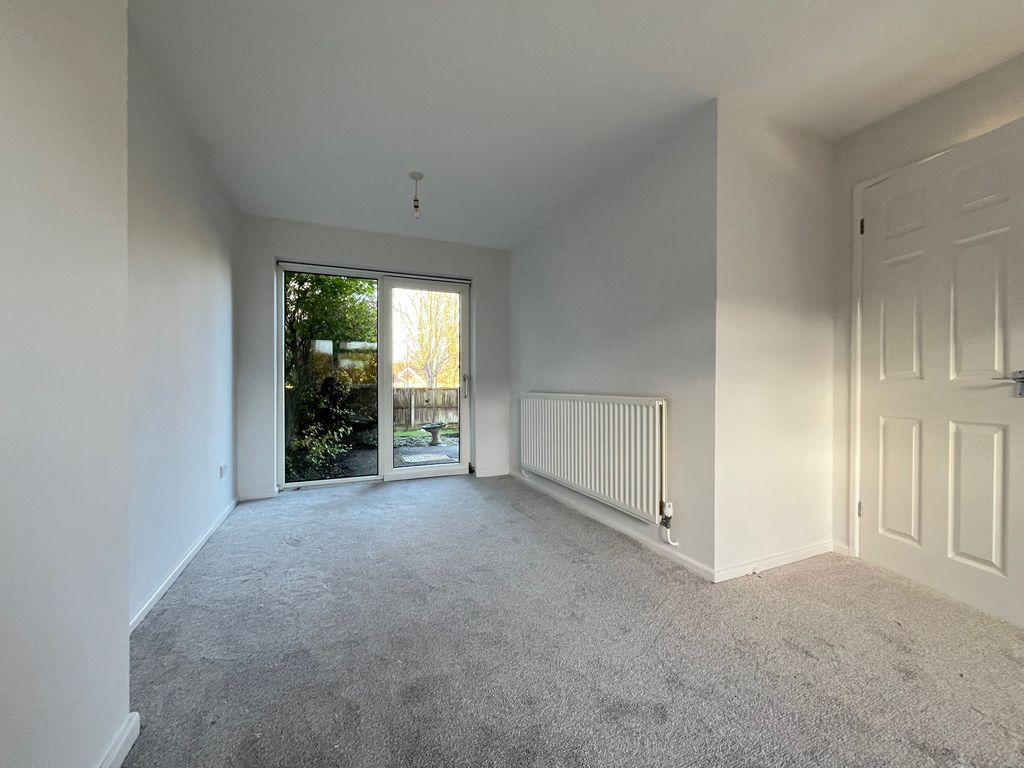 Property photo 3 of 19 Image