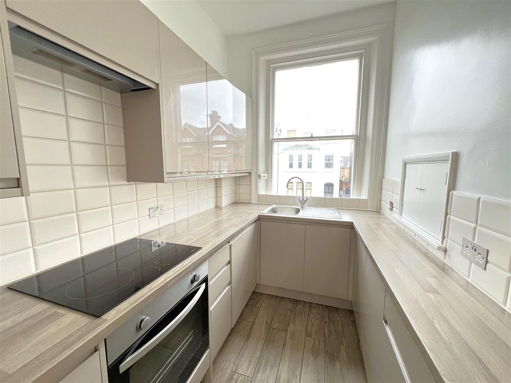 Property photo 2 of 5 Kitchen.Jpeg