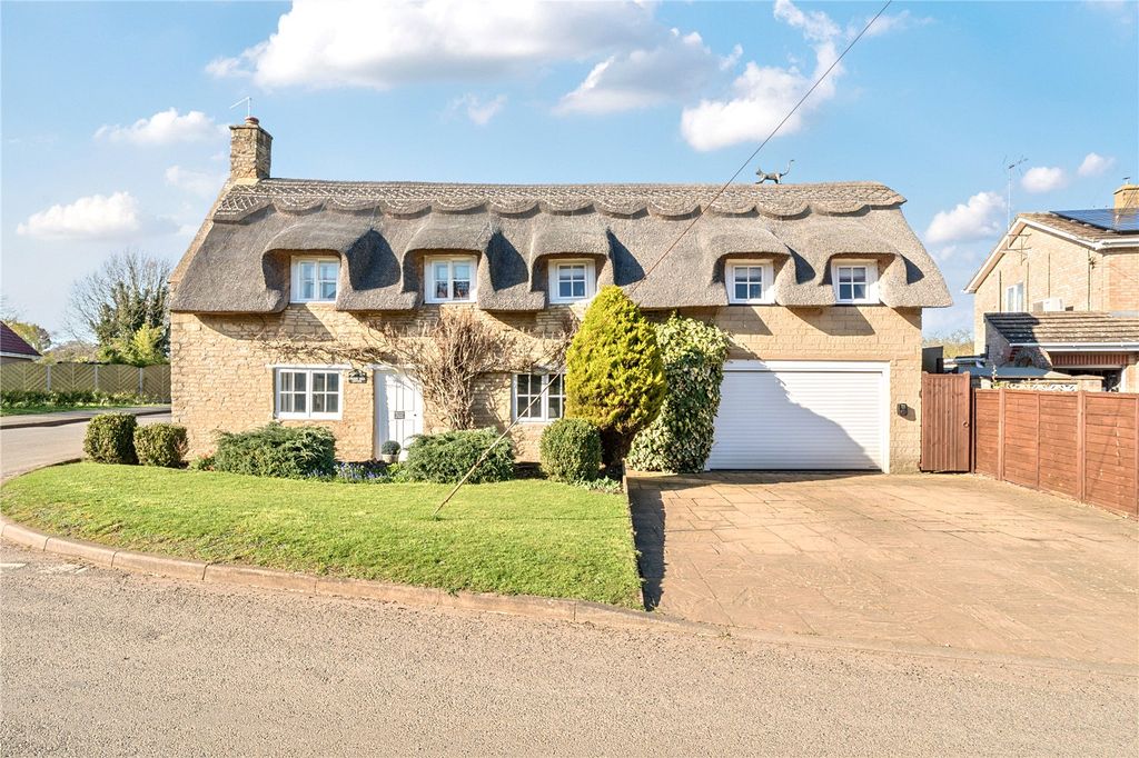 Property photo 1 of 19 Cherry Tree Cottage