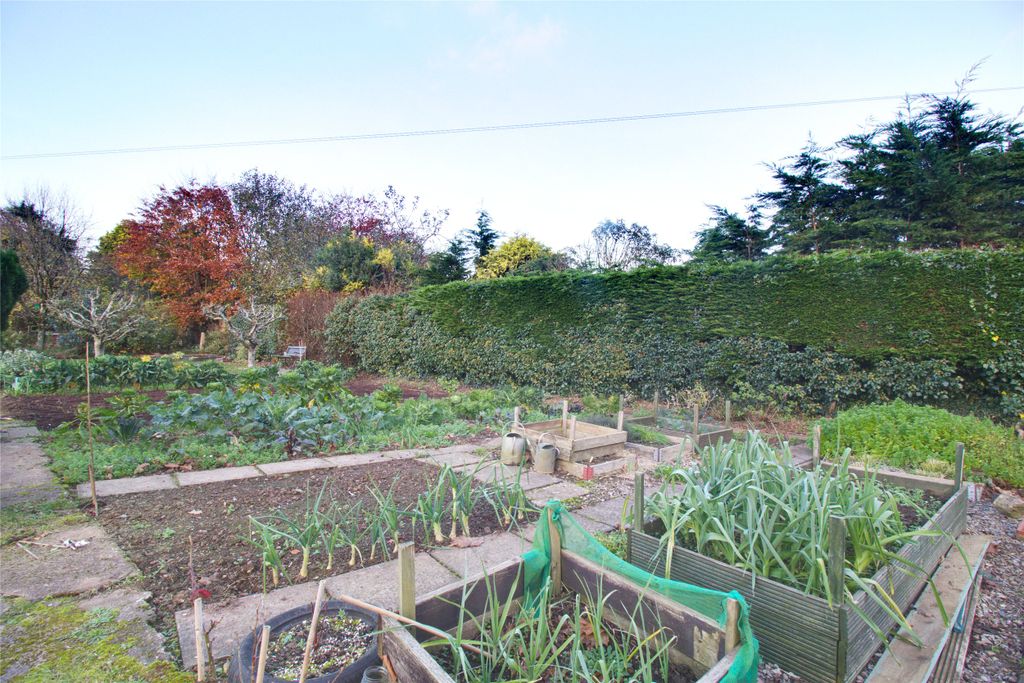 Property photo 3 of 13 Picture No. 11