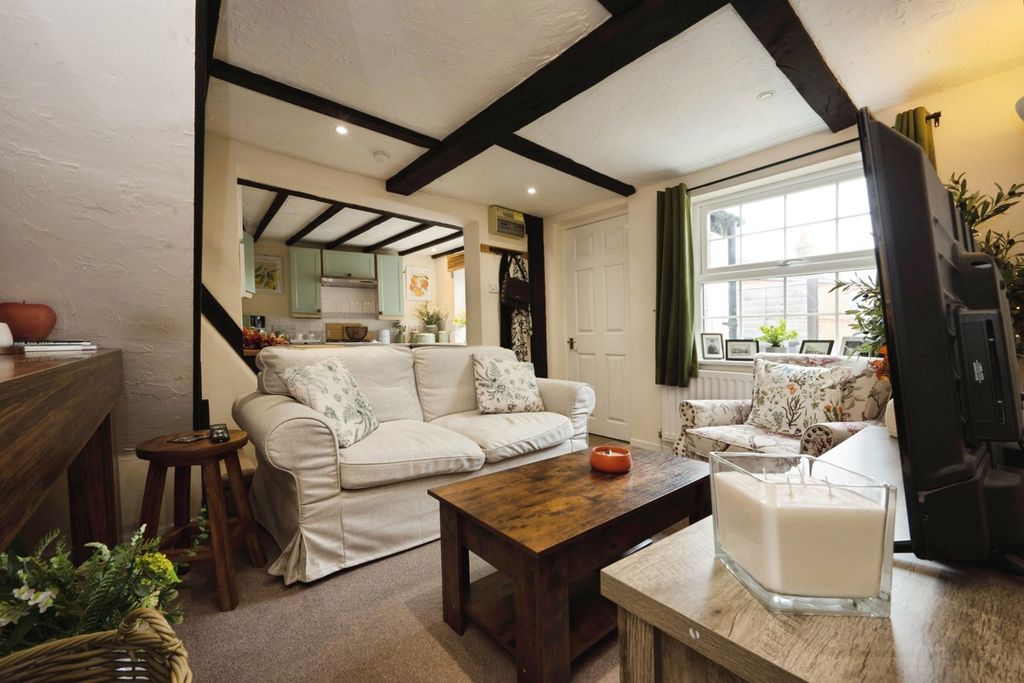 Property photo 2 of 15 Pbox-Img.Jpg