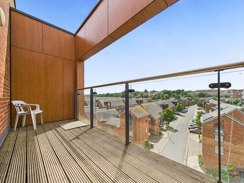 Property photo 3 of 10 Presented By Kevin At Ewemove Bexleyheath And Dart