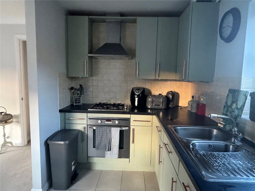 Property photo 3 of 6 Picture No. 04