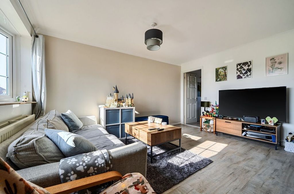 Property photo 2 of 11 1422410569A9657148693