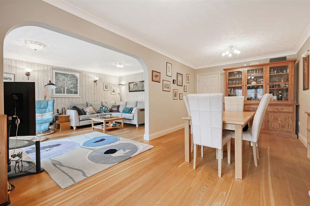 Property photo 2 of 21 Lounge Diner.Jpeg