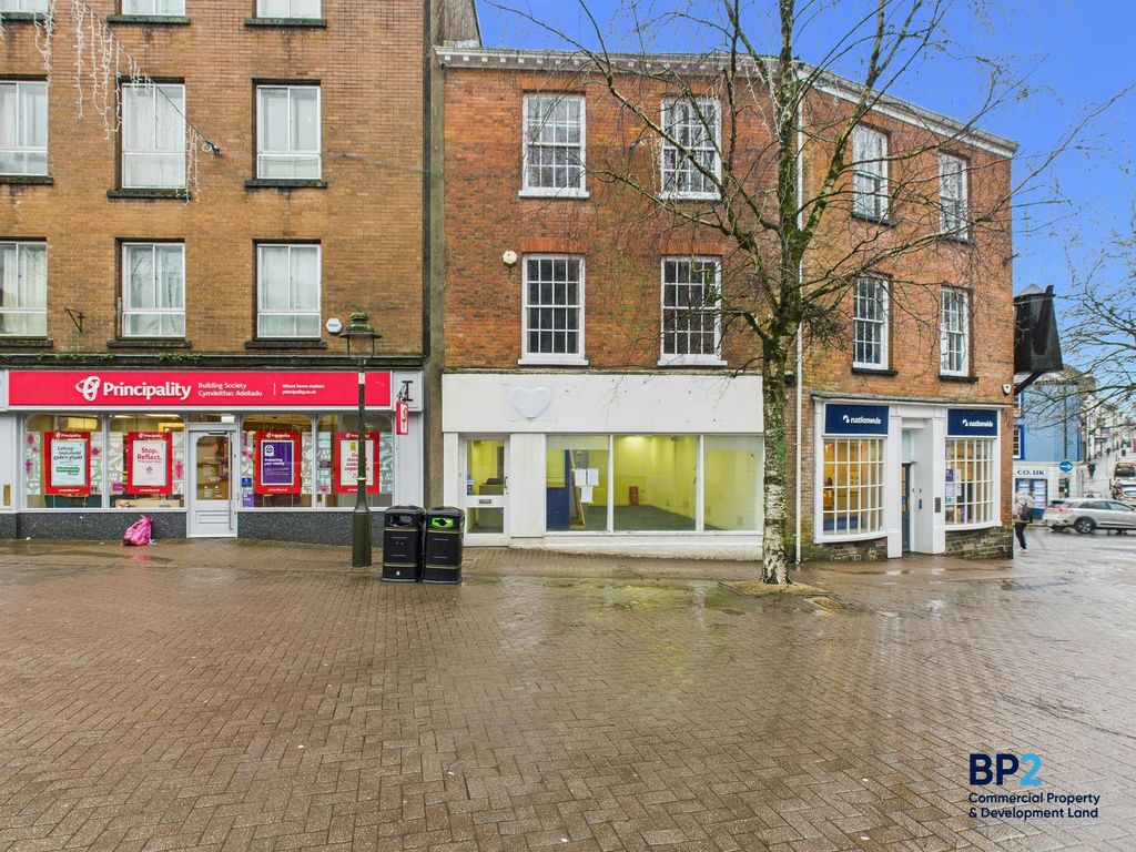 Property photo 1 of 17 Cam03725G0-Pr0079-Still014.Jpg