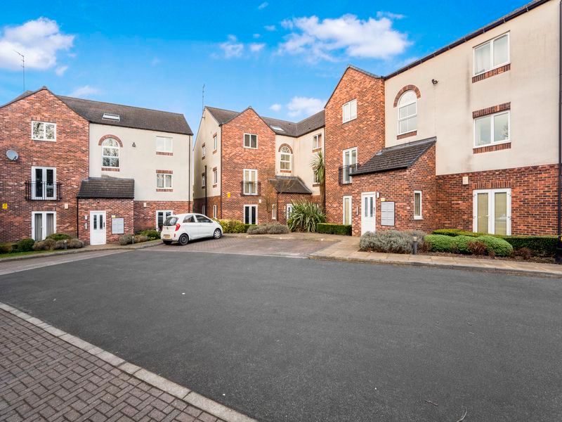 Property photo 1 of 9