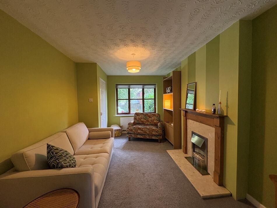 Property photo 3 of 19 Living Room