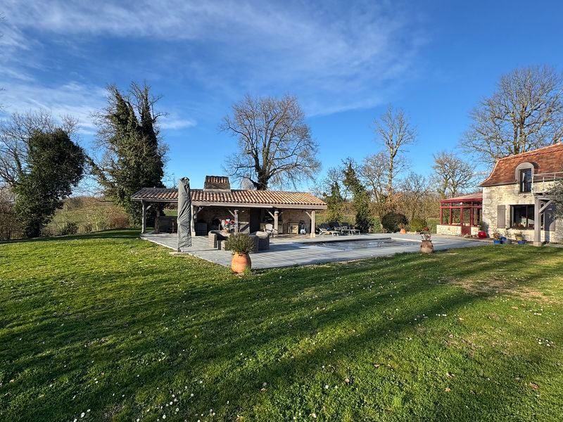 Property photo 3 of 48 Photo 4