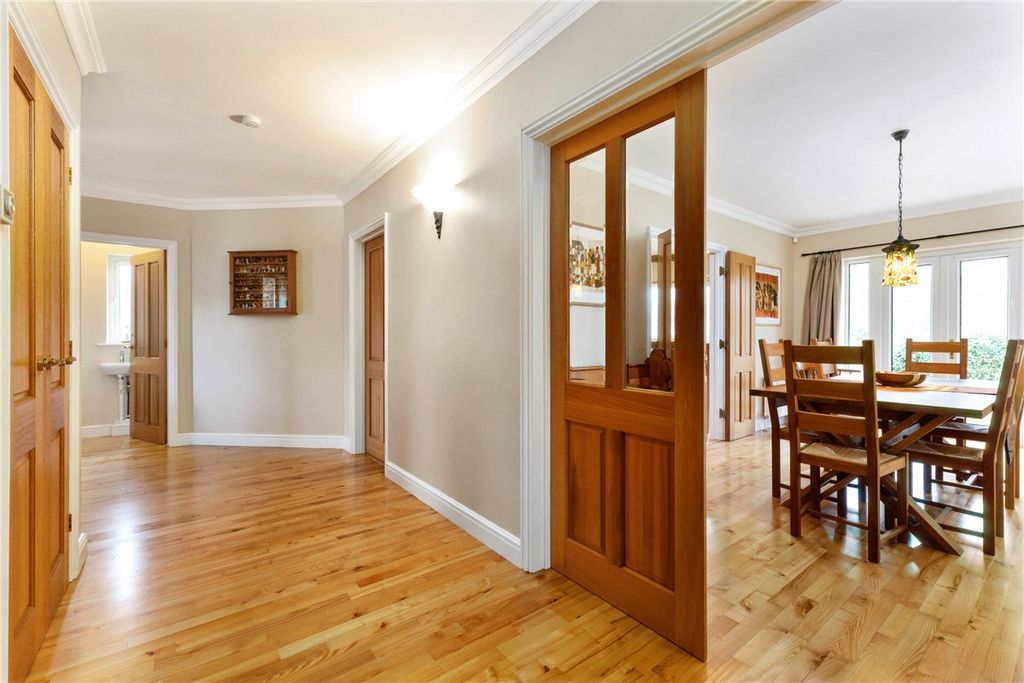 Property photo 3 of 19 Picture No. 10