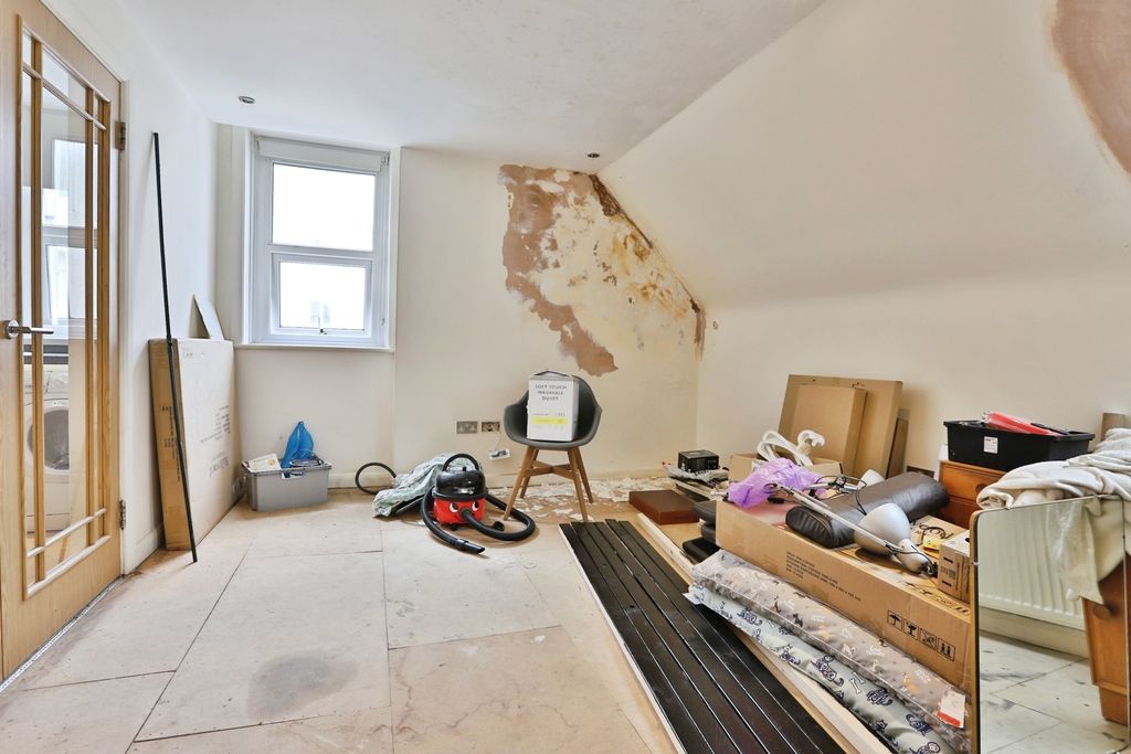 Property photo 3 of 15 Pbox-Img.Jpg