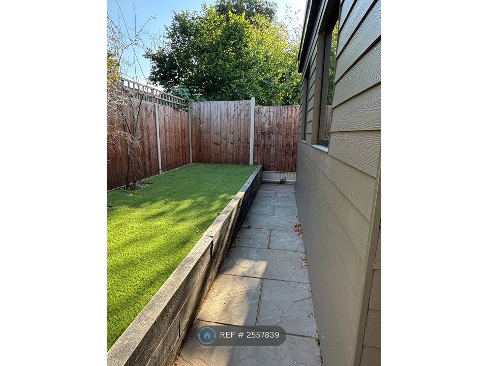 Property photo 2 of 6 Back Garden