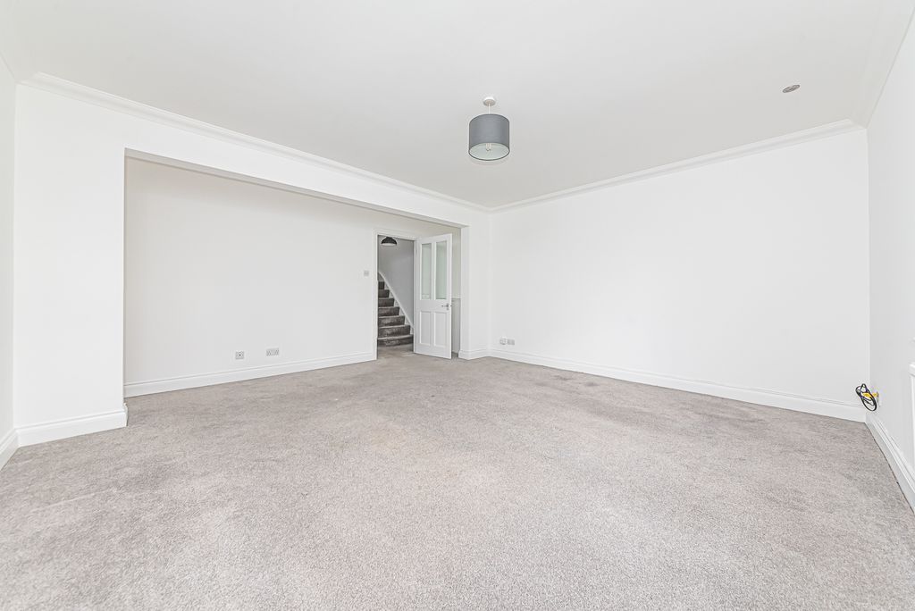Property photo 2 of 11 Reception Room