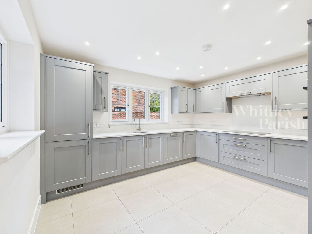 Property photo 3 of 21