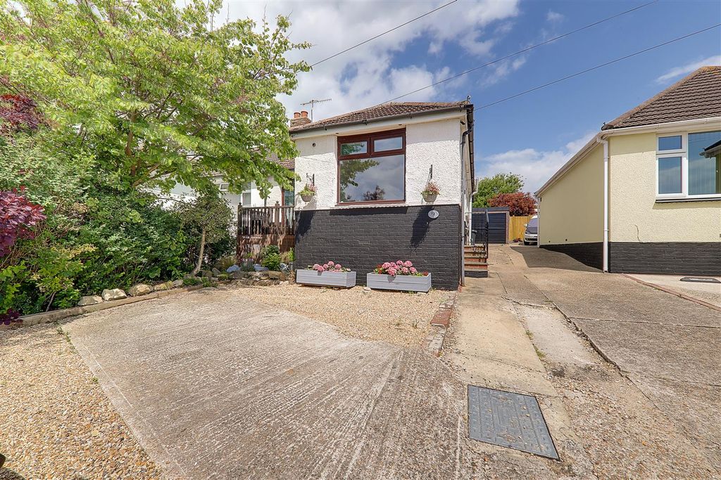 Property photo 1 of 11 Img_0924-Img_0926.Jpg