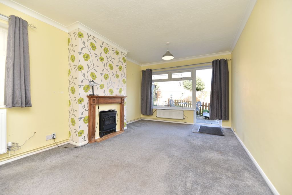 Property photo 2 of 20