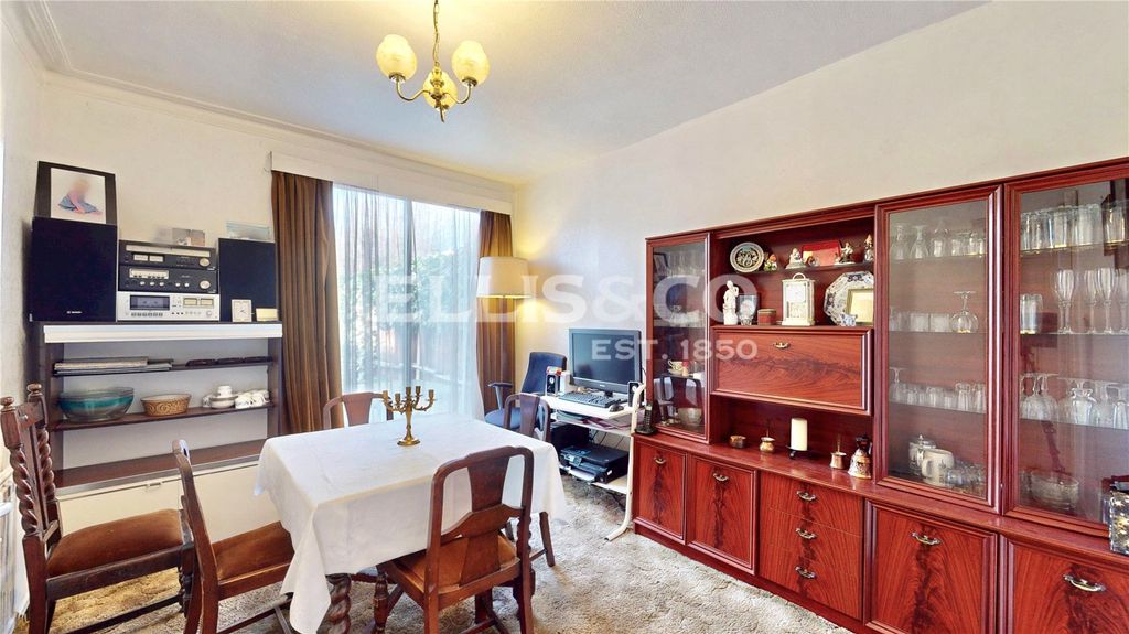 Property photo 3 of 12 Picture No. 23