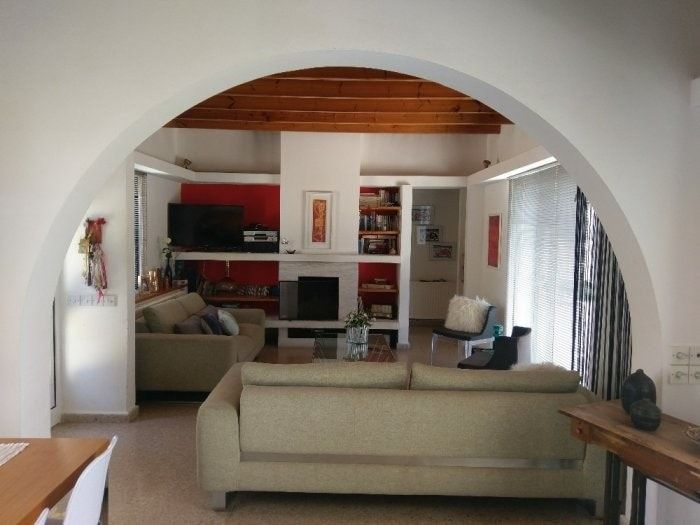 Property photo 2 of 14