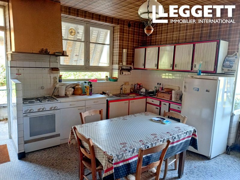 Property photo 2 of 10