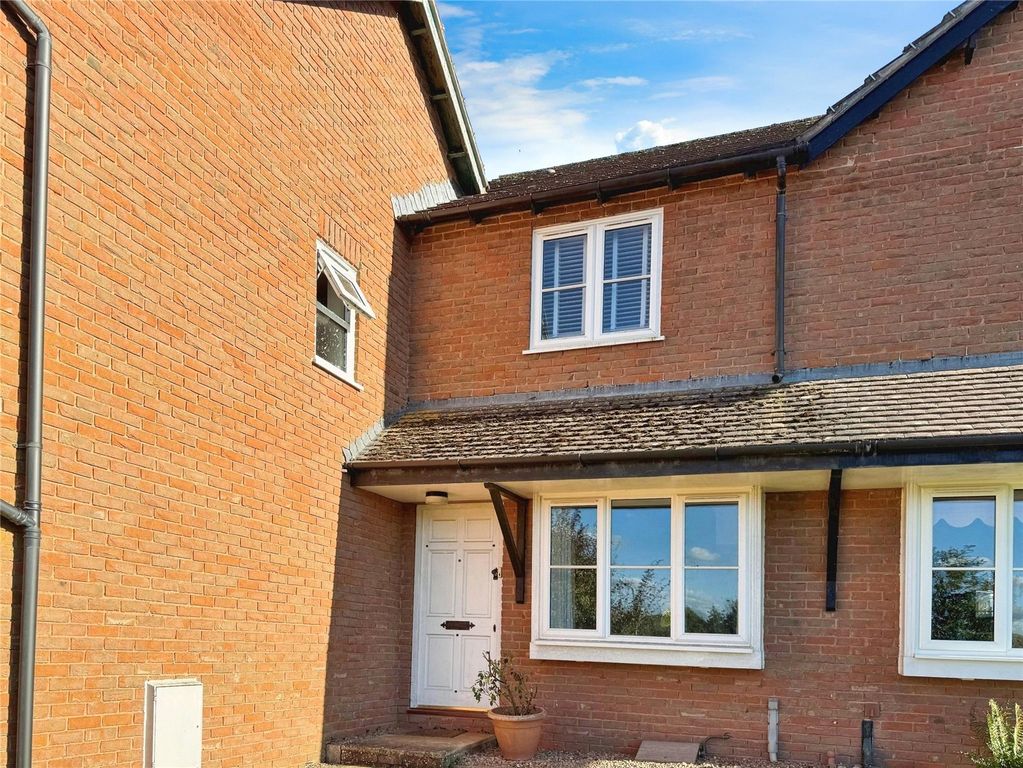 Property photo 1 of 10 Front